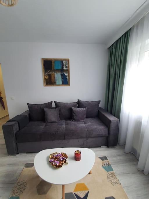 Ama Apartment *